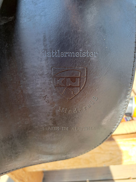 17" Karl Niedersuss Sattlemeister Dressage Saddle