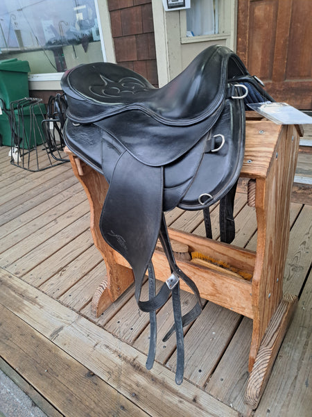 17" Freeform Trail Saddle