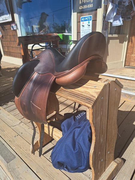 17" Arion 4D Monoflap Dressage Saddle