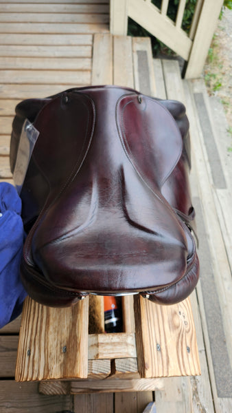 16" Stubben Zaria Junior Jumping Saddle