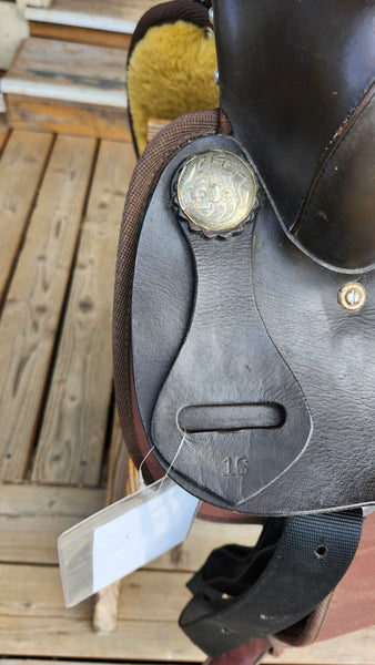 16" Synthetic Western Saddle