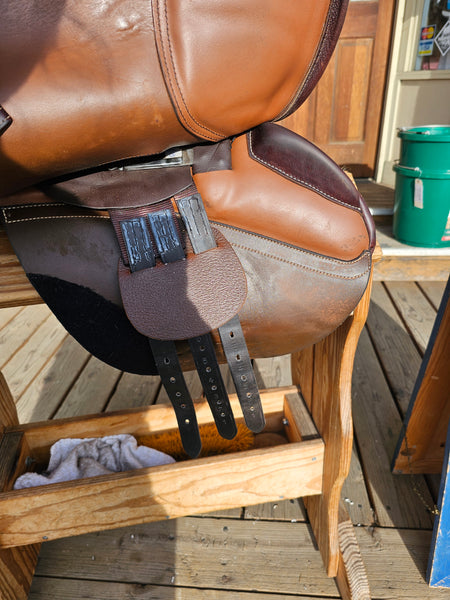 17.5" Custom Saddlery Monte Carlo Jumping Saddle