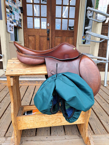 17" Circuit Close Contact Saddle