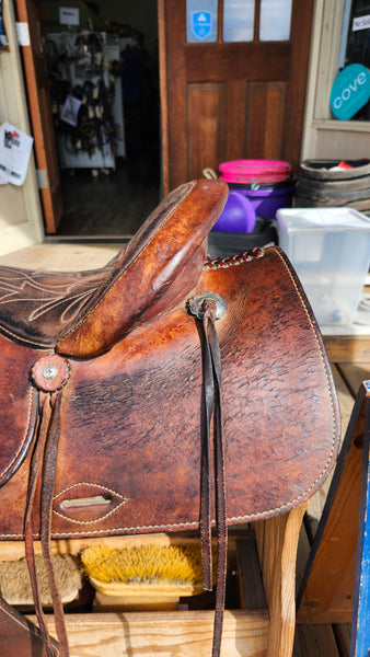 16" Simco Western saddle