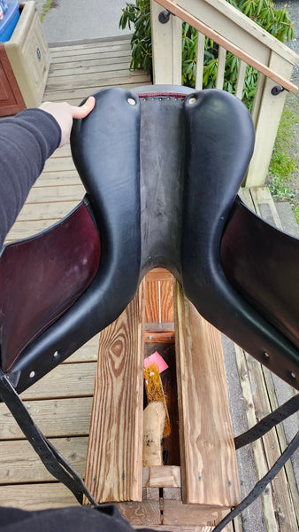 17.5" Greg Allen Custom Monoflap Dressage Saddle