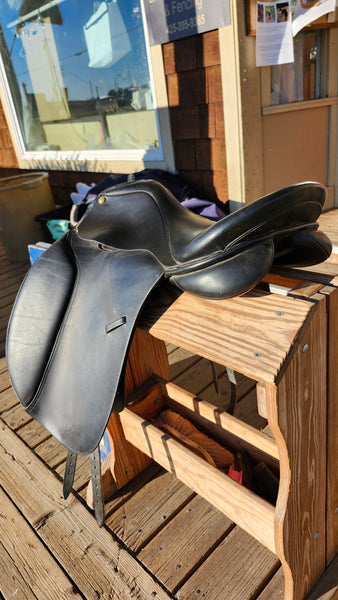 17" Circuit Dressage Saddle