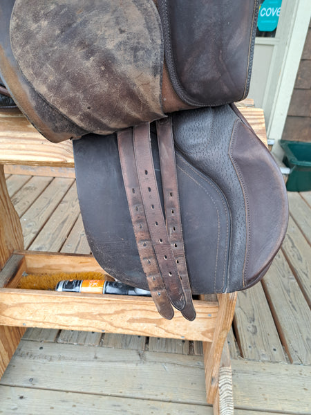 16.5" Ainsley Pro national Event English saddle