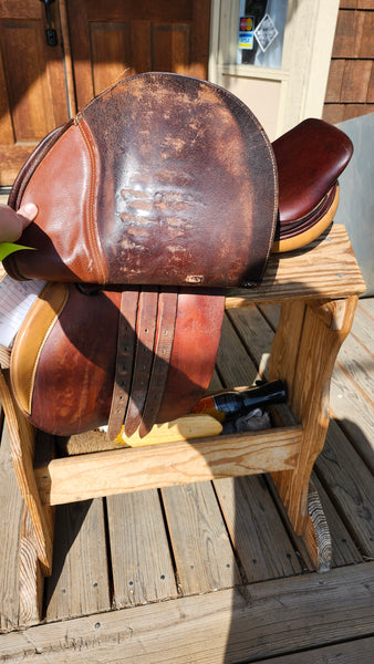 17" Collegiate Jump Saddle