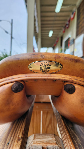 17.5" Crosby Close Contact Jump Saddle