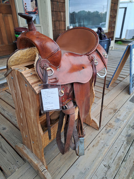 16" Weaver Western Saddle