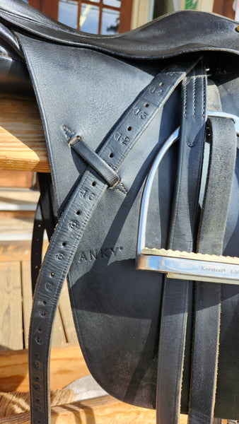 18" Anky Dressage Saddle