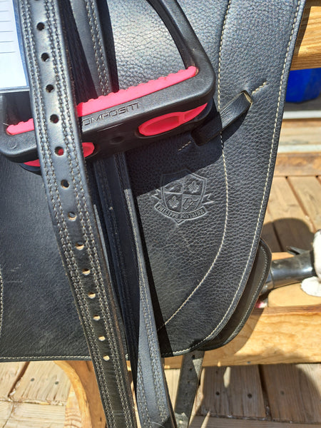 18" Philippe Fontaine Monoflap Endurance Saddle