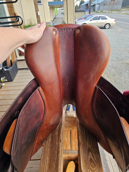 18" CWD SE02 Jump Saddle