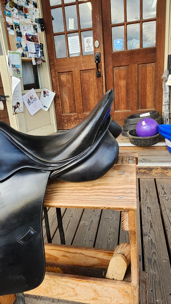18" Pro Trainer Zurich Dressage Saddle