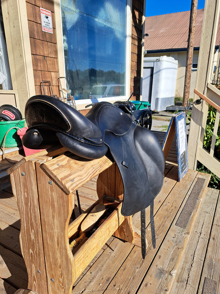 17.5" Greg Allan Custom Dressage Saddle