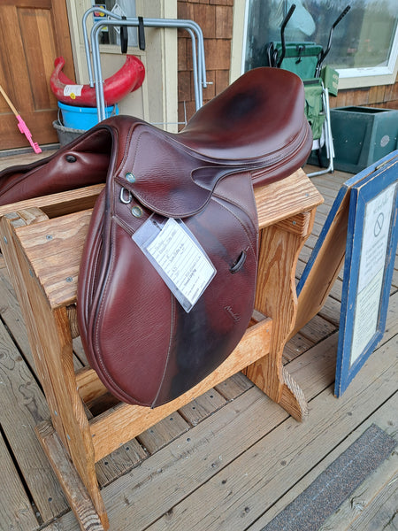 18" Prestige Meredith Close Contact Saddle