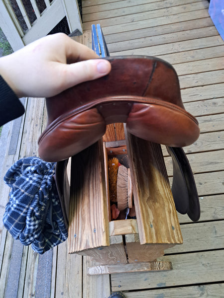 17.5" Tad Coffin Close Contact Saddle