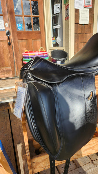 18" Equipe Emporio Monoflap Dressage Saddle