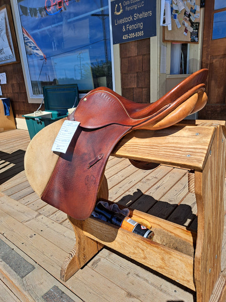 17" Stubben Close Contact Saddle