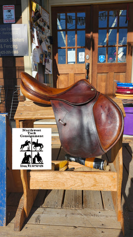 17.5" Devoucoux Blarritz Jump Saddle