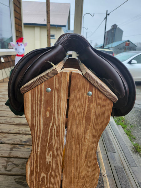 16.5" Pessoa Jump Saddle