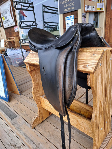 17" Passier Grand Gilbert Dressage Saddle