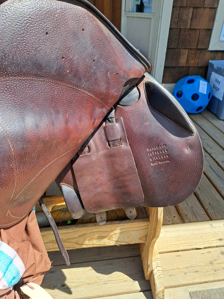 17" Voltaire Palm Beach Jump Saddle