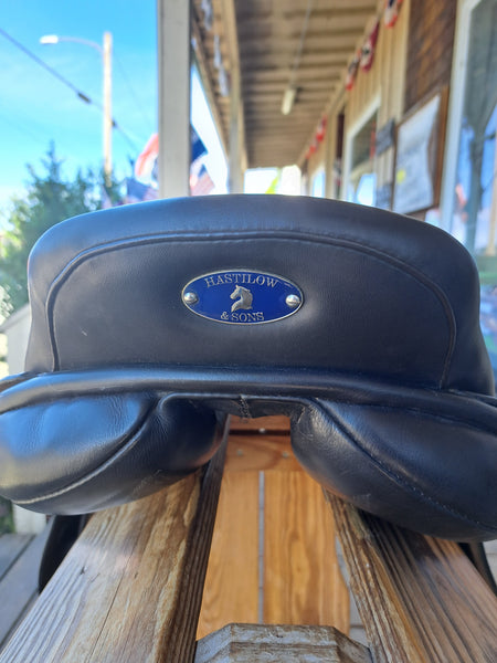 17" Hastilow & Sons Concept Jump Saddle