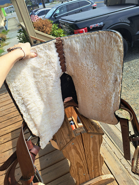13" Double T Barrel Saddle
