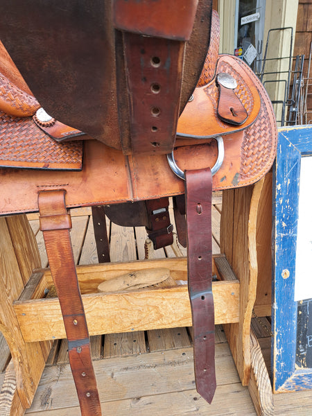 15" Weaver Western Saddle