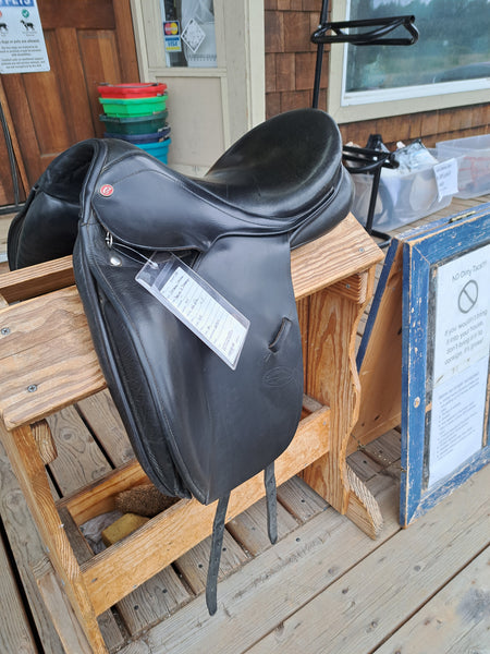 15.5" Courbette Lemetex Bernina Junior Dressage Saddle