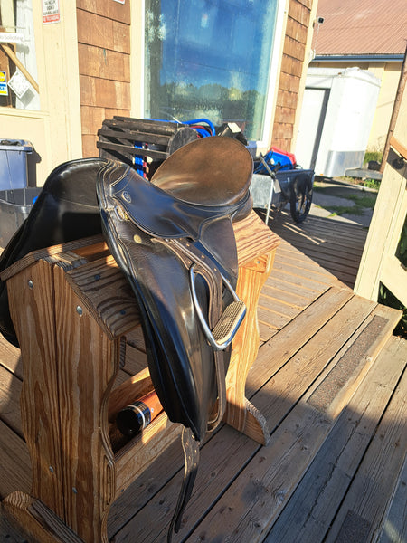 17" Kieffer Wien DL Dressage