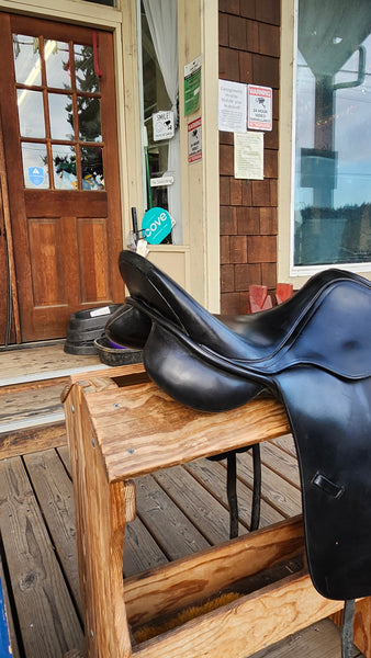18" Pro Trainer Zurich Dressage Saddle