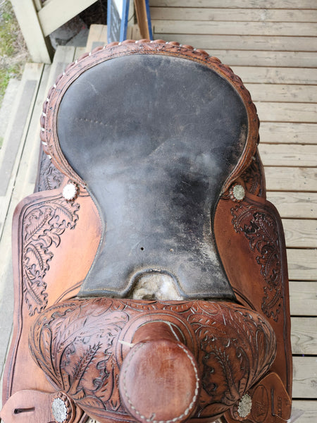 16" Western Saddlery Trail Saddle