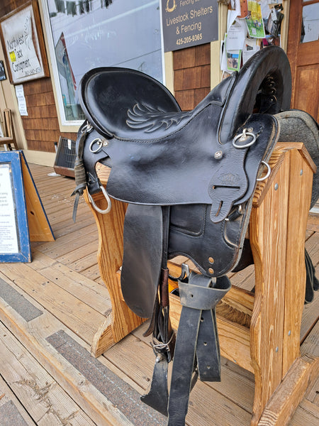 16.5" Tucker Vista Endurance Saddle