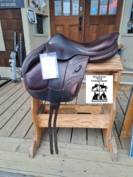 17.5" CWD SE12 Cross Country Jump Saddle