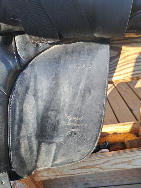 16.9" Karl Niedersuss Olympik Dressage Saddle