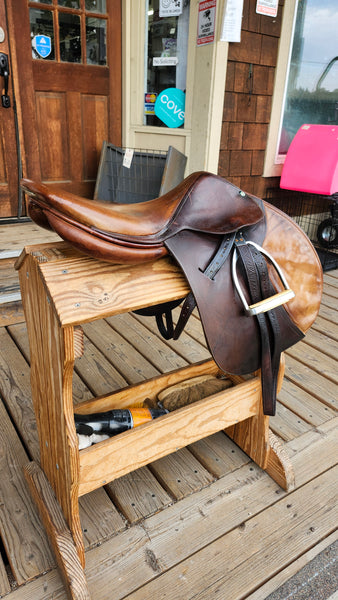 18" Butet Close Contact Jump Saddle