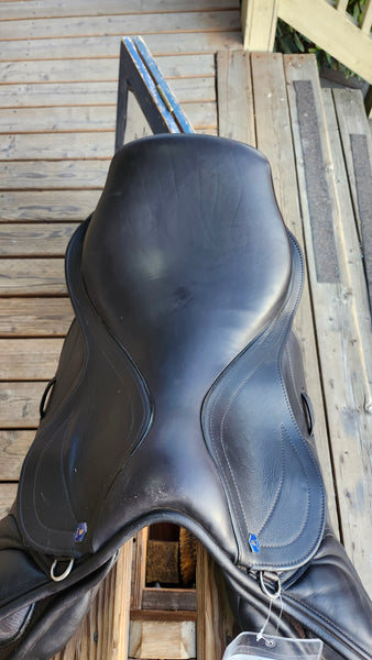 17" Hastilow & Sons Warwick Jumping Saddle