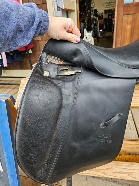 17.5" Stubben Scandica Dressage Saddle