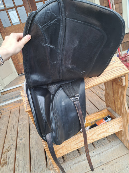 17" Hastilow Concept Dressage Saddle