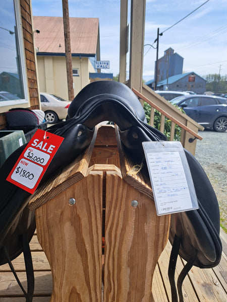 18" CWD SE24 Monoflap Dressage Saddle