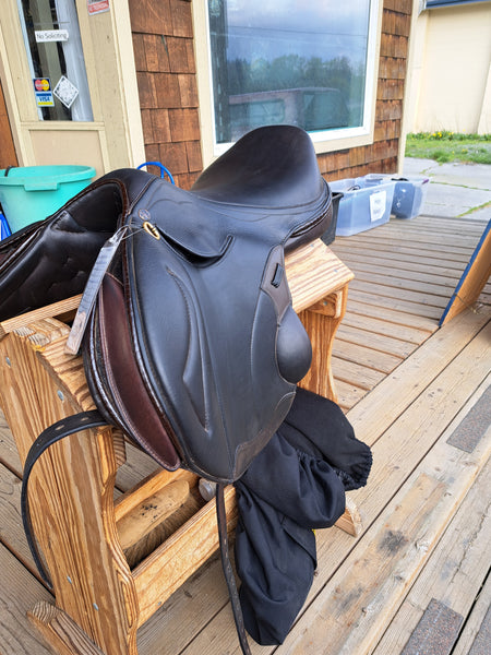 18" Peter Horobin StrideFree Melbourne Monoflap Jump Saddle
