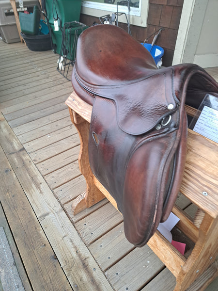 17" Antares Jump/Close Contact Saddle