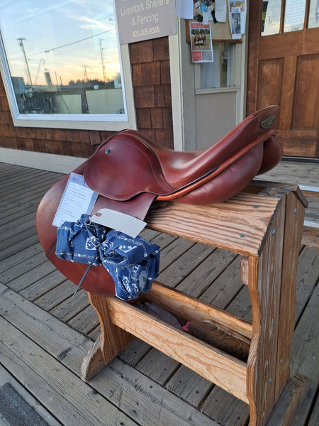 ON TRIAL 17" Stubben Edelweiss Close Contact Jump Saddle