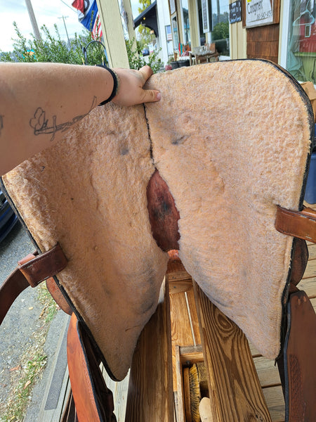 15" Weaver Western Saddle