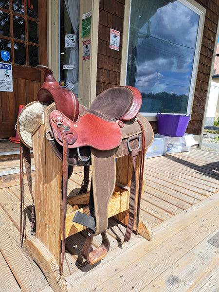 15" Fabtron Lady Trail Western Saddle