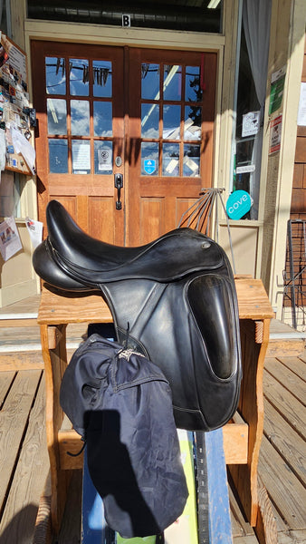 ON TRIAL 17.5" Fairfax MDG Monoflap Dressage saddle
