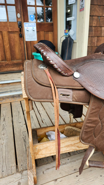16" Synthetic Barrel Saddle