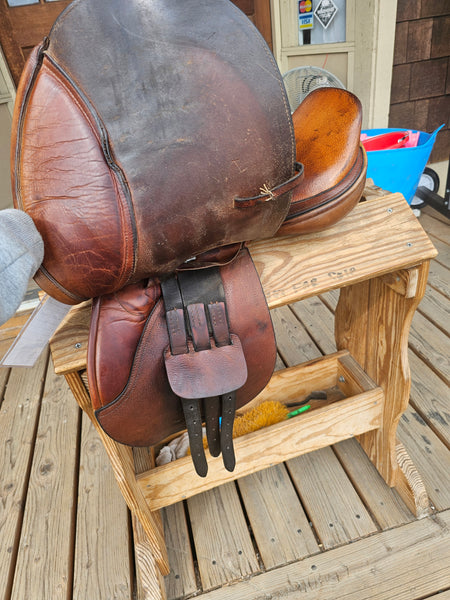 16.5" County Pro-fit Close Contact Jump Saddle